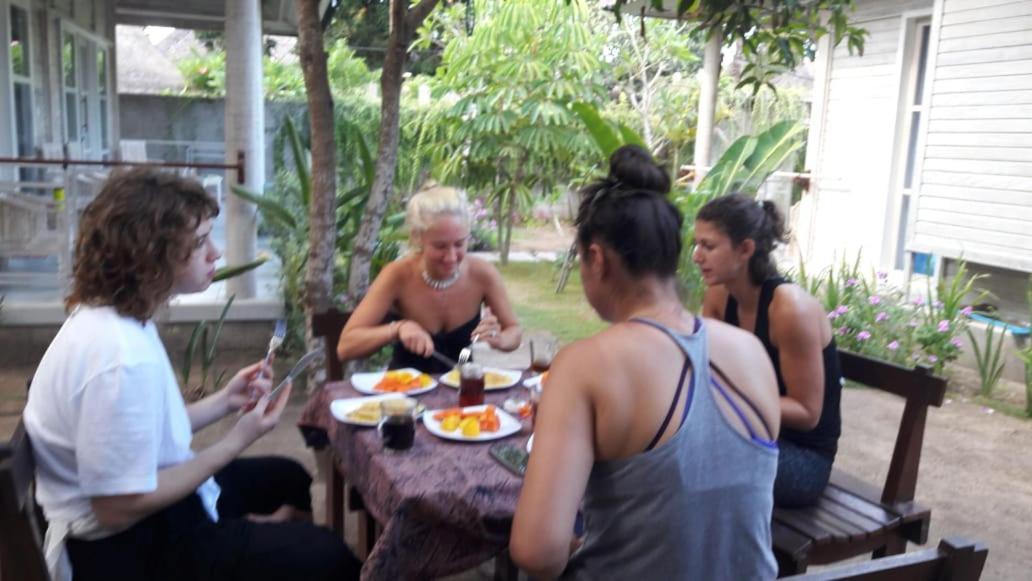 Vista Huts Lembongan Ξενοδοχείο Εξωτερικό φωτογραφία