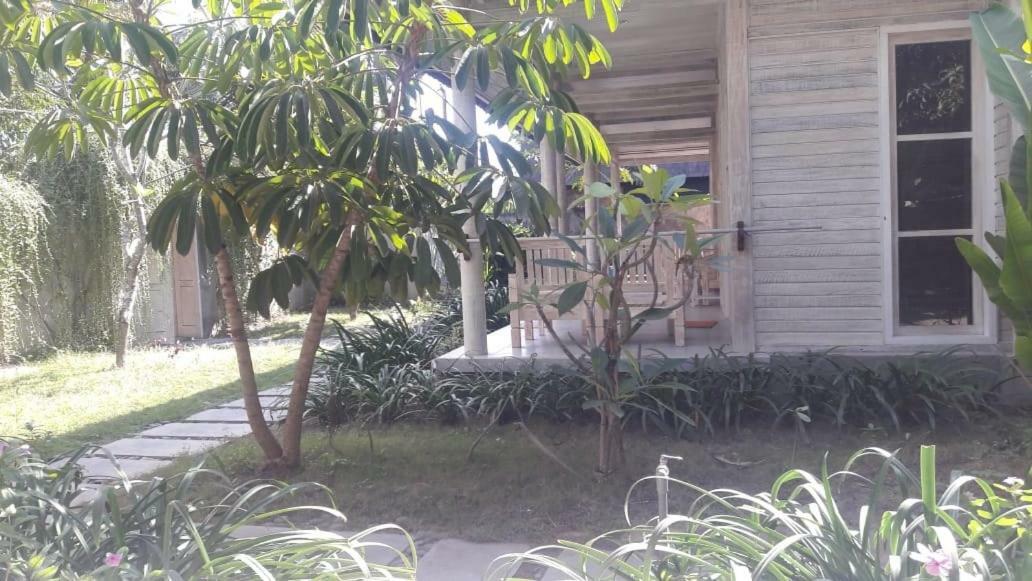 Vista Huts Lembongan Ξενοδοχείο Εξωτερικό φωτογραφία